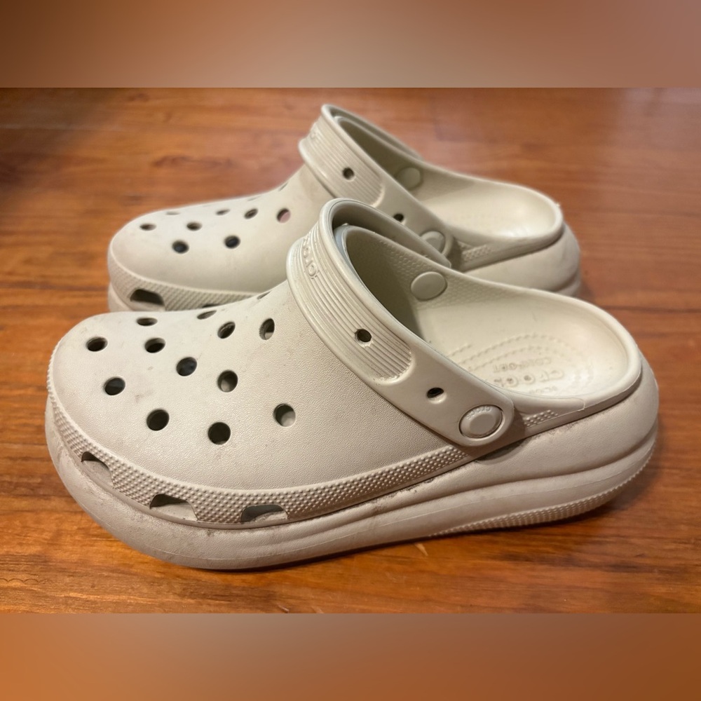CROCS Water Shoes - Cream